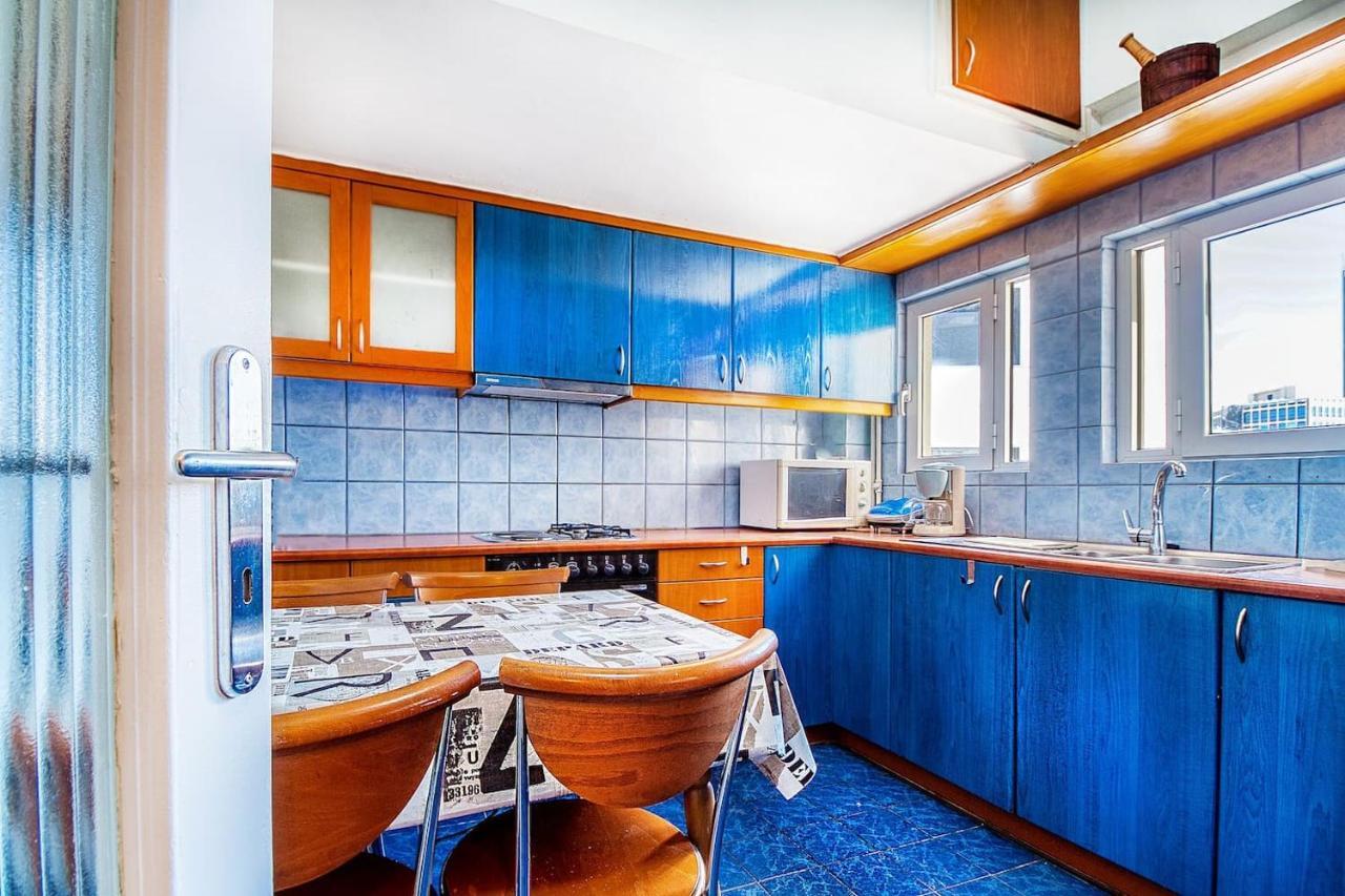 Spacious Flat Near Ampelokipoi Metro Station Aten Exteriör bild