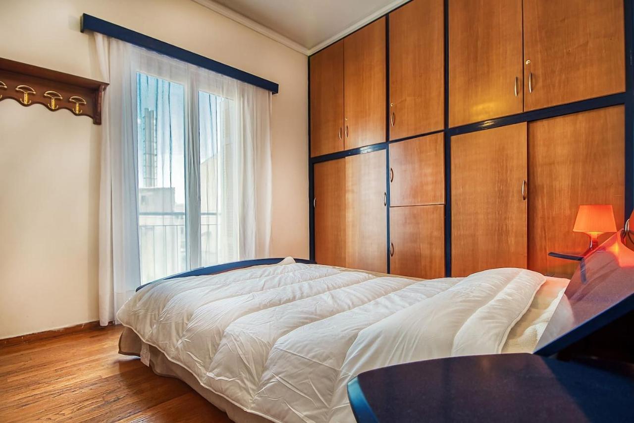 Spacious Flat Near Ampelokipoi Metro Station Aten Exteriör bild